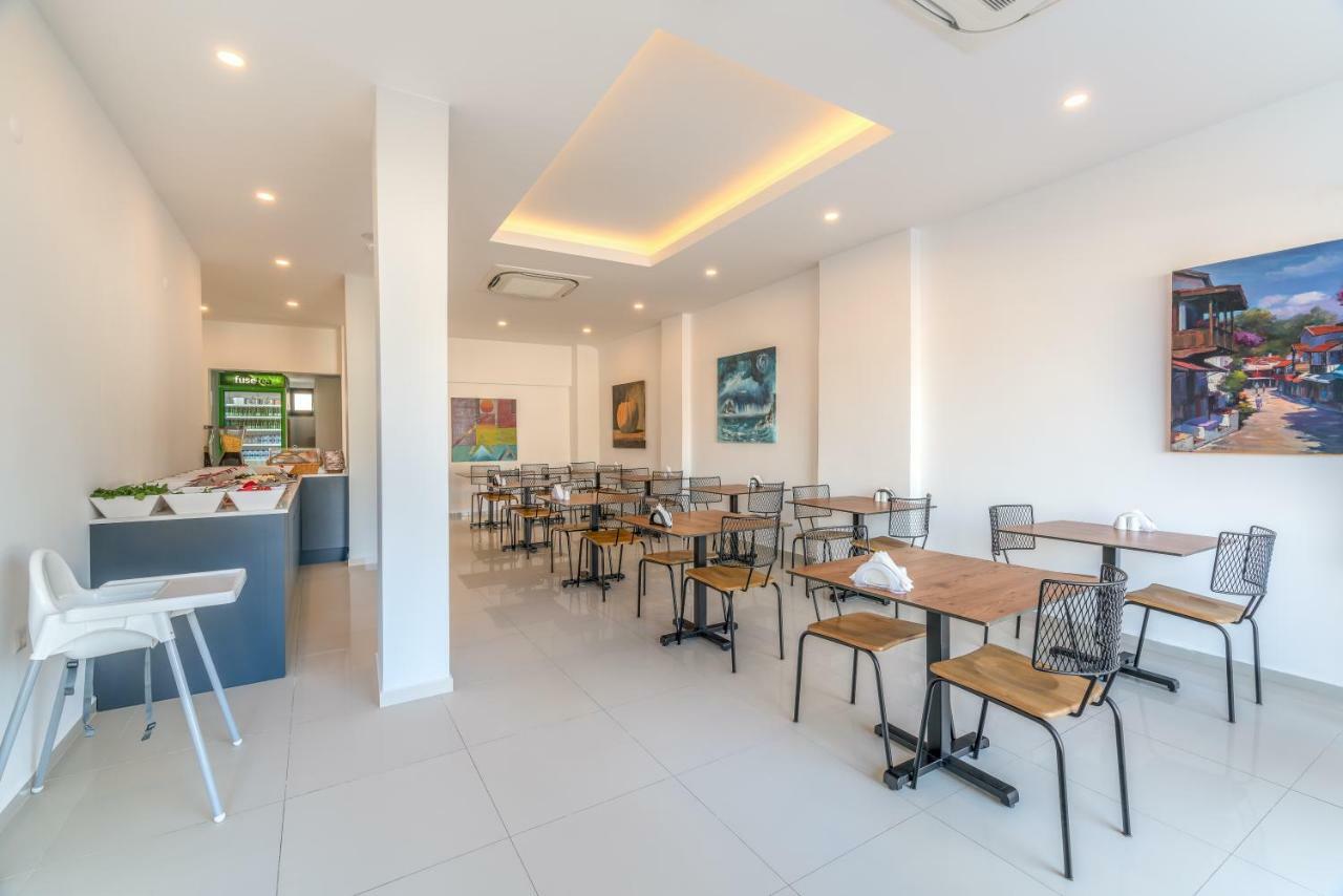 Isola 12 Hotel 卡斯 外观 照片